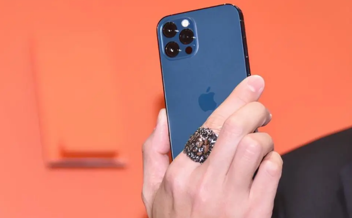 兴宁苹果手机维修分享iPhone12系列重启方法教程 
